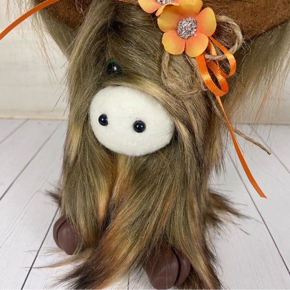 Highland Cow Coo Gnome Rust Brown Handmade Orange Flower Bow Farmhouse Decor - Picture 12 of 13